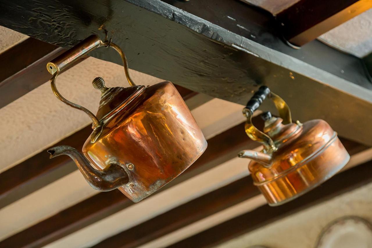 The Queens Head Kettlesing ハロゲート エクステリア 写真